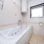 Mediterranean Oasis Сasa de vacaciones *