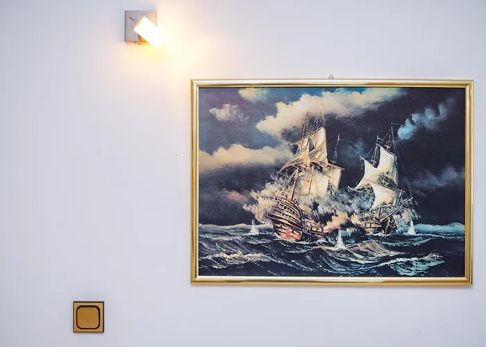 Mediterranean Oasis טרוגיר