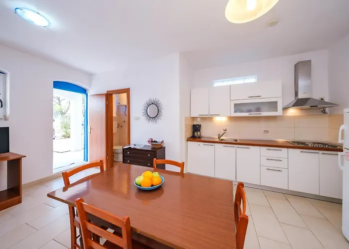 Mediterranean Oasis בית נופש *