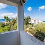 Mediterranean Oasis 別荘 トロギール