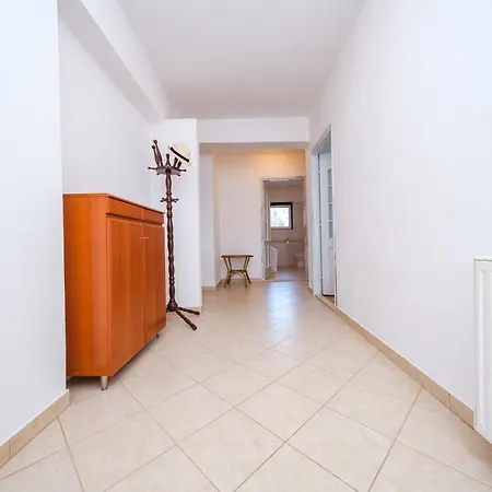 Mediterranean Oasis * تروغير