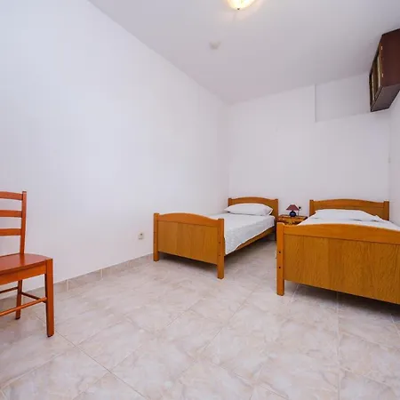 Mediterranean Oasis بيت للعطل تروغير